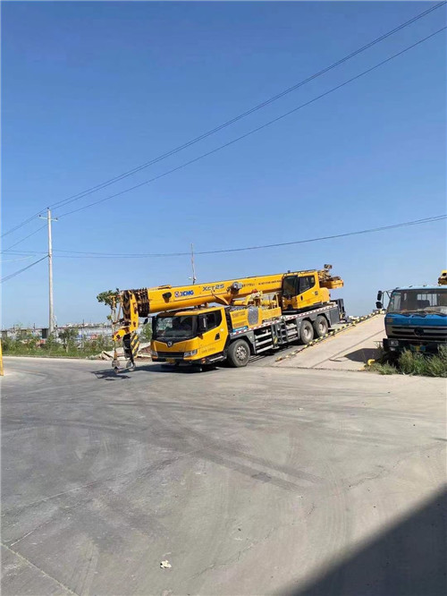 隆子县吊车作业时，可能会产生哪些额外收费项目？